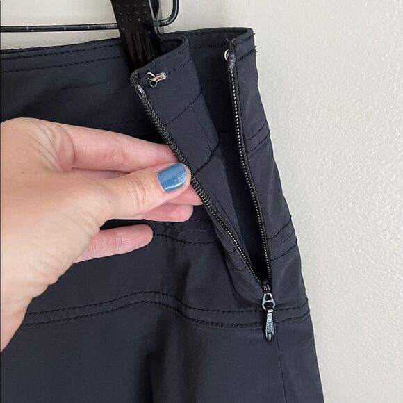 Athleta Everyday Athletic Black Tennis Skort Skirt Golf Pickleball, size 4 - Picture 3 of 10